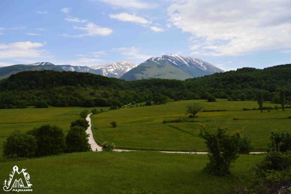 valle-giumentina-strada-majella-abruzzo-italy9D91BB25-FEEE-B58C-9F9F-5C9BF8F6A487.jpg