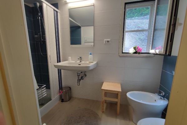 bagno-camera-gattoFD9502C0-F657-894F-7E44-4EC68C28D5F7.jpg